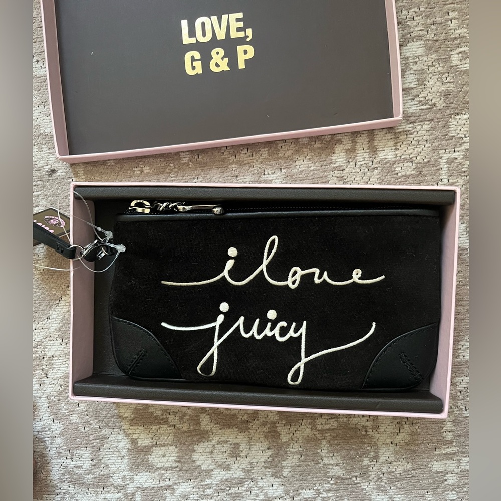 NWT black juicy couture I love juicy wristlet